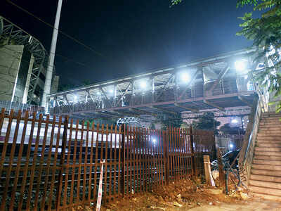 FOBs connecting Churchgate station to Wankhede Stadium to be dismantled in May after IPL 2020