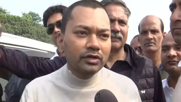 Bihar: JDU cadre bet on Nishant to fill in father Nitish Kumar's shoes