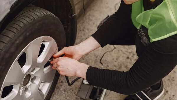 Digital Tyre Inflators for Cars & Bikes: Perfect for Your Road Trips