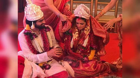 Pic: Riya Sen ties the knot with beau Shivam Tewari