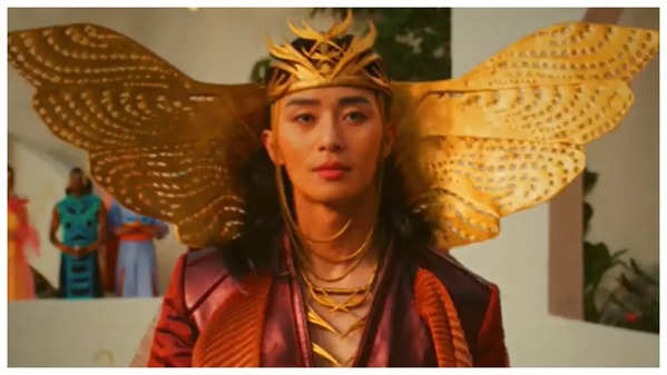 Park Seo Joon TROLLED for wings headgear in 'The Marvels': Looks like he's about to hit the runway