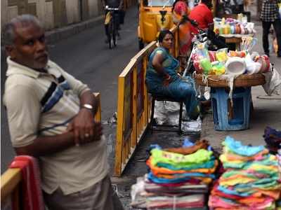 Thane Mayor Naresh Mhaske announces crackdown on hawkers on roads and footpaths