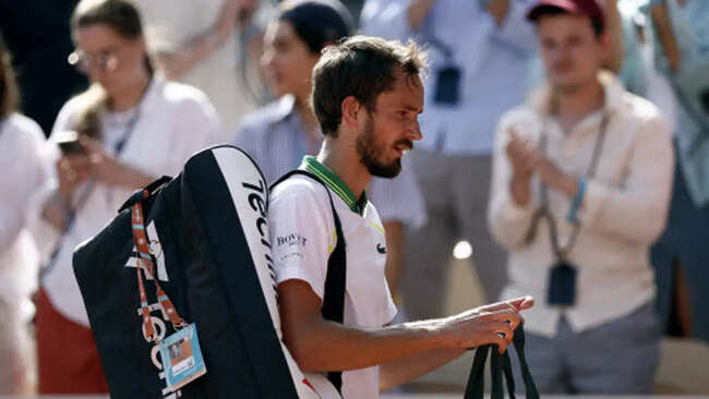 Medvedev knocked out of French Open by 172nd-ranked Seyboth Wild