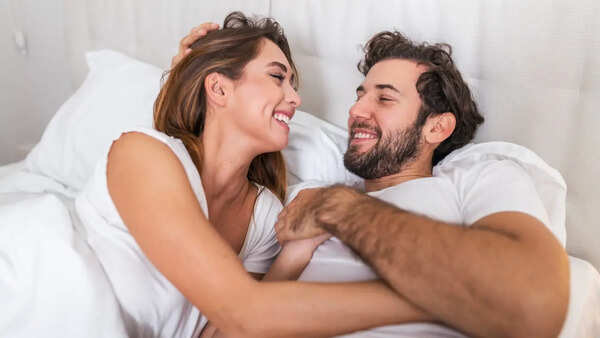 Top therapist reveals 5 secret ingredients to a strong romantic relationship