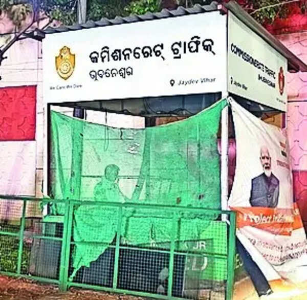 'Road rule violators' target traffic aid posts across Bhubaneswar