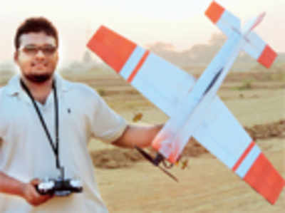City students’ aircraft model wins in a field of 170 teams