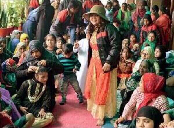 New Year spirit grips Bhopal’s kids and elderly