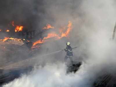 Mankhurd scrapyard fire doused; one firefighter injured