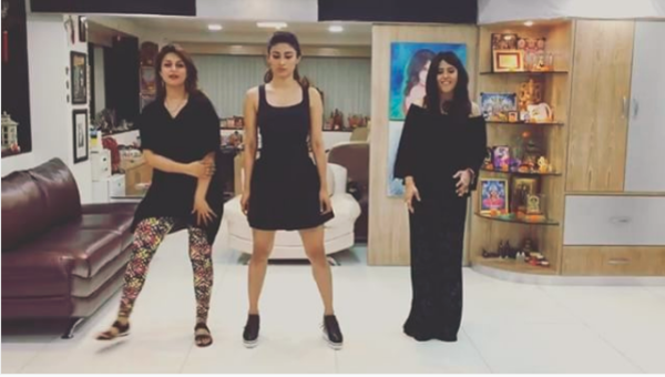 Mouni, Divyanka are joined by Ekta Kapoor as they dance to Beat Pe Booty, watch video
