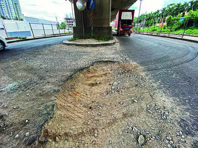 Loose gravel and flying dust: Unsafe ride on Mysore Road