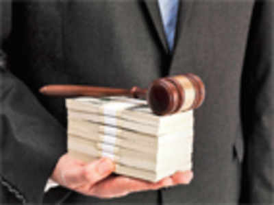 ‘30% lawyers in India fake’