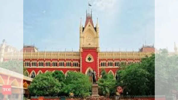 16 years after husband fell off the train, Calcutta high court gives widow Rs 4 lakh compensation