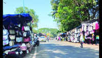 Old Goa p&rsquo;yat orders removal of illegal carts in church complex