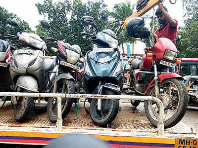 RPF clears 390 khataaras around railway stations