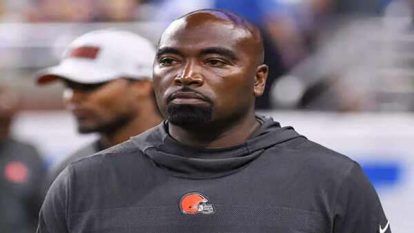 Pittsburgh Steelers expected to hire Adam Henry as wide receivers coach, according to NFL insider