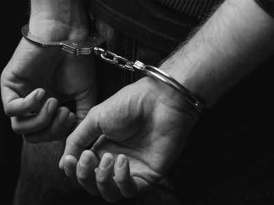 Man held for trying to extort actor’s daughter