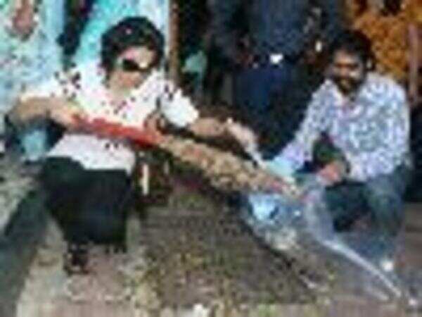 Gul Panag sweeps Press Club