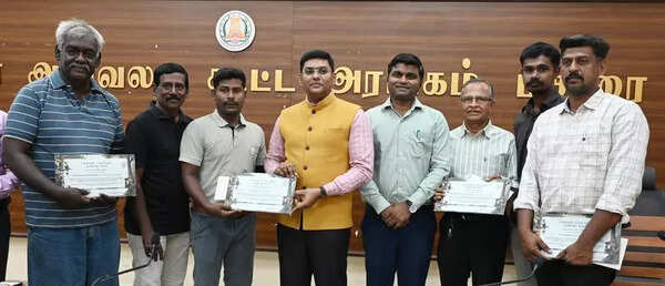 Five get conservation awards on World Wildlife Day