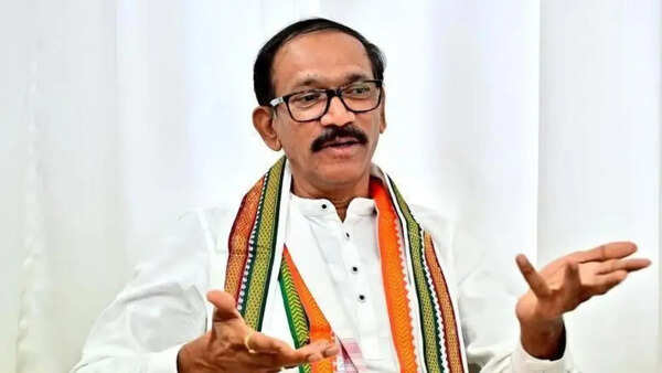 Tamil Nadu polls: Congress revives power-sharing debate; DMK repeats its stand