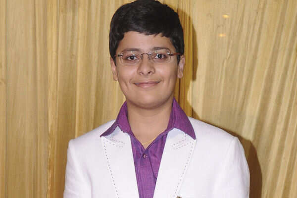 Friends and family celebrated Yash Kotecha's meritorious achievement at Dhanson Lawns in Nagpur