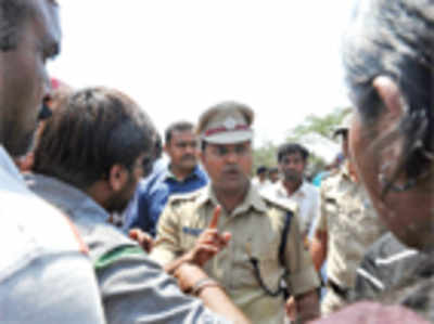 Fiery girl student fends off rude DCP
