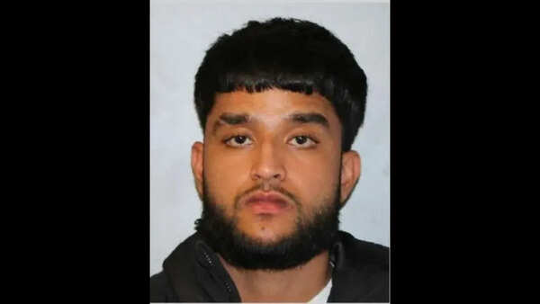 Indian man arrested in New York state for $200,000 scam; called people and told them 'you are wanted on a warrant'