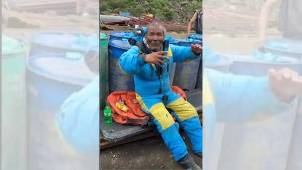Sherpa survives 6-day Everest ordeal sans food, O2