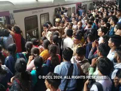 Mumbai local train: Signal failure hits CR services during peak hours