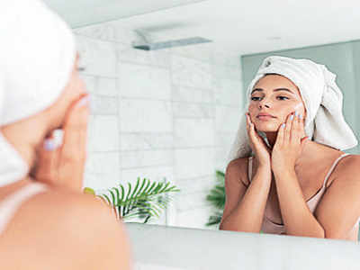 Mirrorlights: Add neem and aloe vera to your skin care essentials