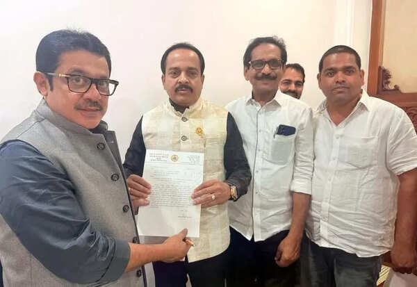 Puttur MLA submits pending gun licence renewal list of 38 farmers to home minister