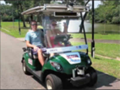 Researchers successfully try out self-driving golf carts