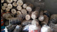 Amroha’s popular ‘Dholak’ making industry facing hardships due to COVID-19 lockdown 