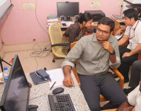 First randomization of voting machines conducted in Trichy