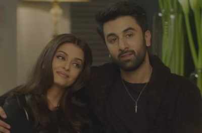 Ranbir Kapoor, Aishwarya Rai Bachchan look cute in throwback photo