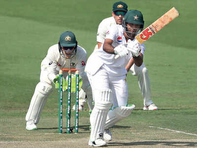 2nd Test: Fakhar Zaman, Sarfraz Ahmed lead Pakistan fightback after Lyon strikes