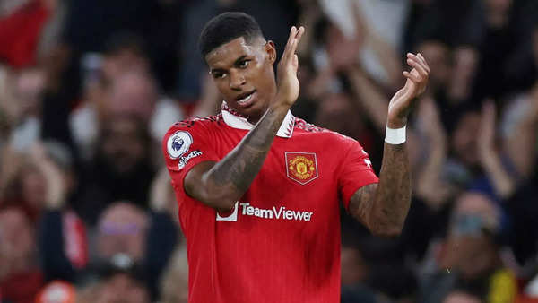 Rashford, Martial resume training ahead of Manchester derby