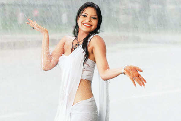 Ollywood dials fire brigade for rains!