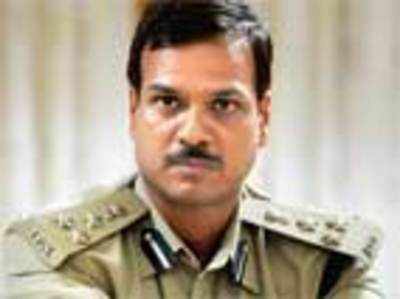 Senior IPS officer blows a fuse over power cut