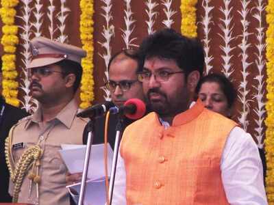 Shiv Sena minister Arjun Khotkar demands 100% quota for local youths in private jobs