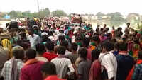 Bihar floods: Affected people block bridge in Muzaffarpur, demand assistance 