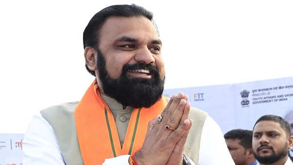 Man detained in Gujarat for threatening CM over phone