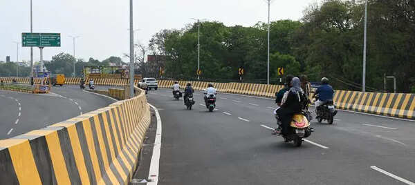 Goripalayam flyover eases traffic, but vehicles crawl on Panagal Road