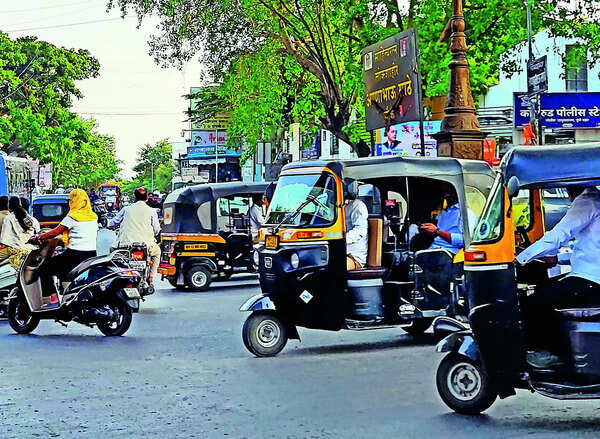 2 autorickshaw permits issued to one person at different RTOs in Mumbai Metropolitan Region