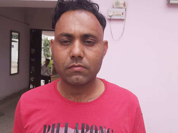 Rajasthan: Drunk cop misbehaves with woman, charged & dismissed in record 13 hours