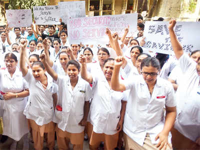 400 doctors go on indefinite strike to protest assault by patient’s attendants at JJ hospital