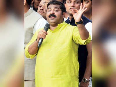 Defiant BJP MLA Ram Kadam falls in line after Maharashtra Chief Minister Devendra Fadnavis's rebuke