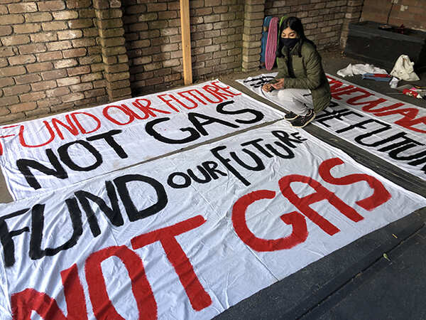 Aus govt has to protect children from climate change impact, court rules in order secured by Indian teenager