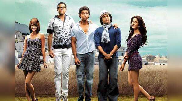 Zindagi Na Milegi Dobara – It’s splitsville for the whole cast!