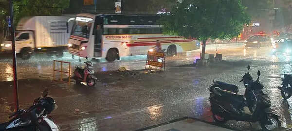 Rain hits Ahmedabad after hot spell