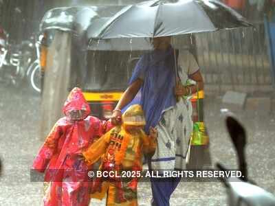 Mumbai rains latest updates: Incessant rains lash city and suburbs, IMD predicts heavy rainfall for next 48 hours